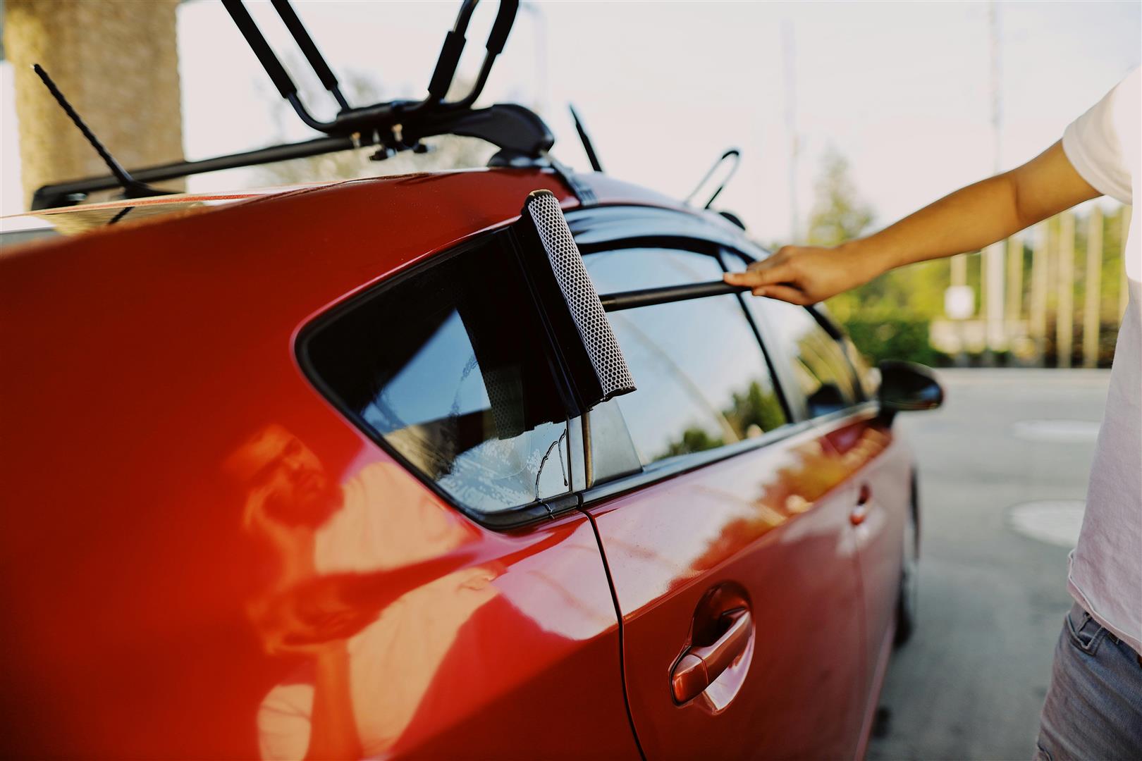 Spring Clean Your Ride: A Guide to Sparkling Car Windows!